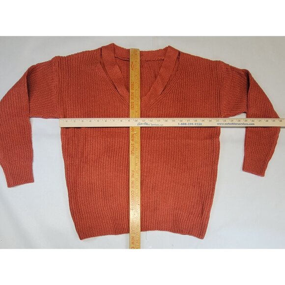 Sweater V-Neck Ultra Soft Rust Distressed Knit Long Sleeve Womens Medium NEW - Picture 6 of 8